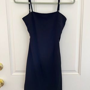 Lulus xs black backless mini dress. Elegant and flattering.